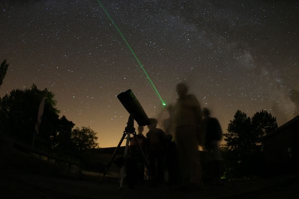 Les meilleures jumelles astronomiques en 2026
